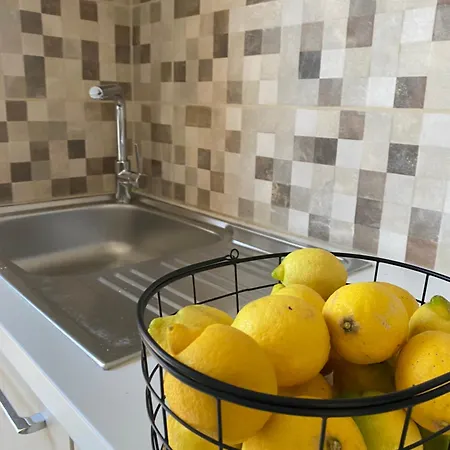 Yvonne's House شقة