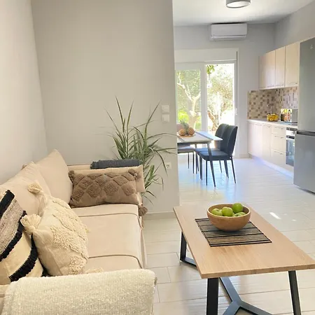 Yvonne's House Apartment *