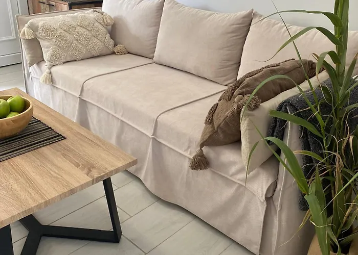 Yvonne's House Апартаменты *