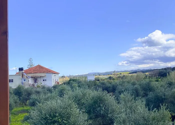 Yvonne's House * Ханья